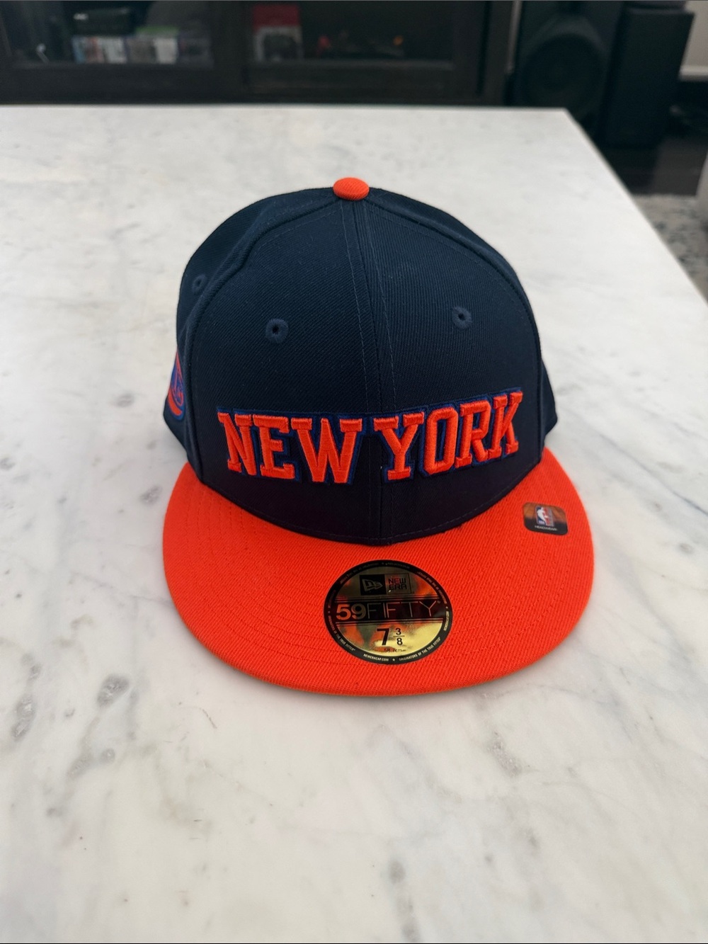 New Era Kids New York Navy and Orange fitted 7 3/8 - Picture 1 of 6